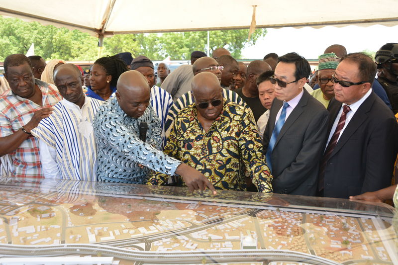 2019年4月10日，加納優(yōu)先基礎設施首個項目——塔馬利立交橋項目（即加納路橋項目LOT3標段）舉行開工典禮，加納總統(tǒng)納納阿庫福-阿多、副總統(tǒng)馬哈茂德巴武米亞、加納駐華大使、公路部長等加方政府要員及中國駐加納大使王世廷、經(jīng)參處參贊柴之京、電建集團副總經(jīng)理李燕明等出席典禮 (3).JPG