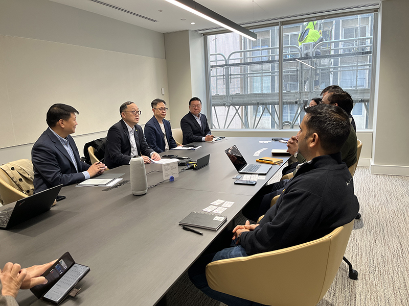 2拜訪當?shù)毓?jpg